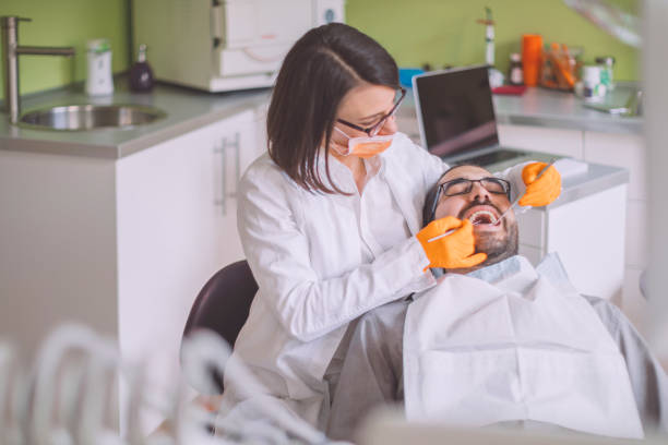 Best Weekend Emergency Dentist in Wona Lake, IN